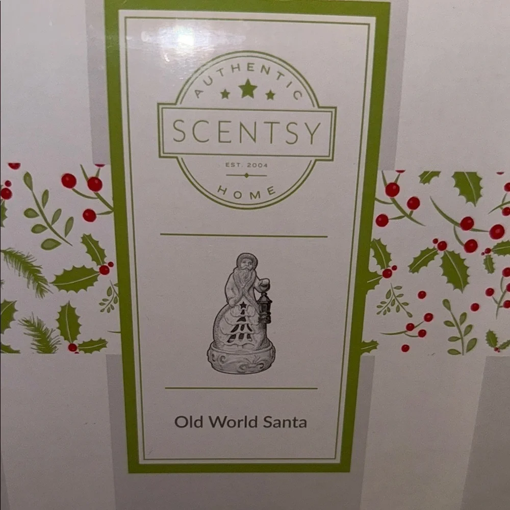 Scentsy Festive Old World Santa wax warmer